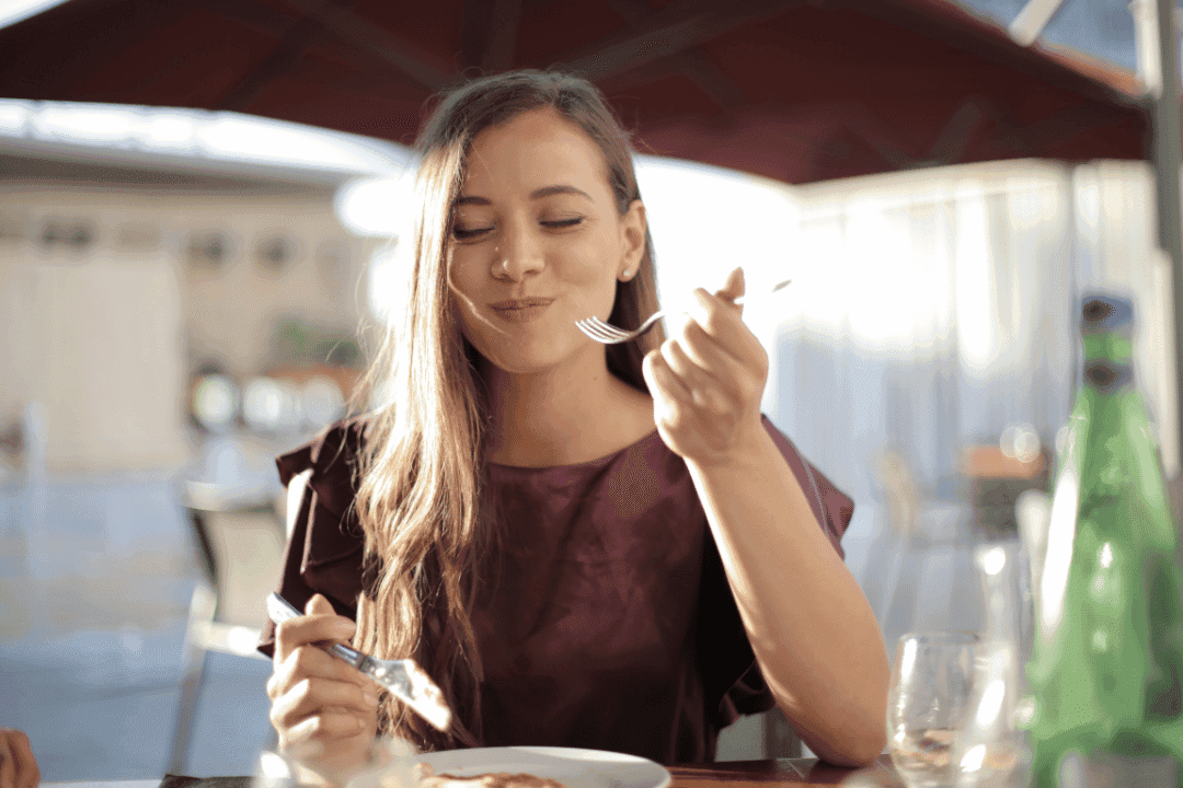 OMAD Diet: Benefits and Risks for Women