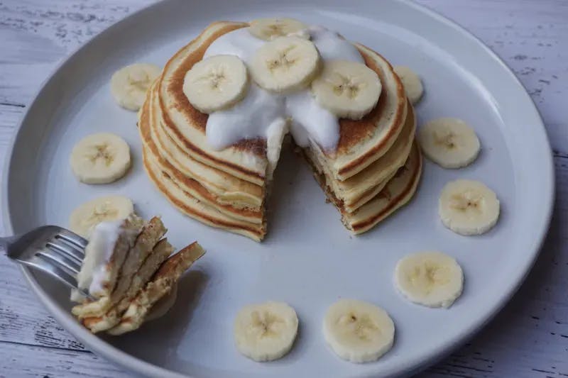 Banana Lady Shake Pancakes